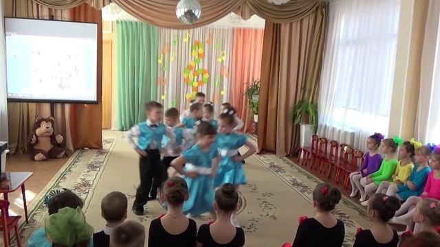 Посмотри, весна смеётся смотреть онлайн