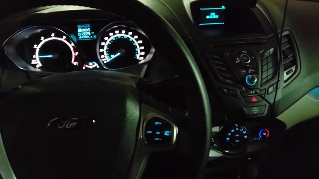 Ford Fiesta SE sedan (2016) смотреть онлайн