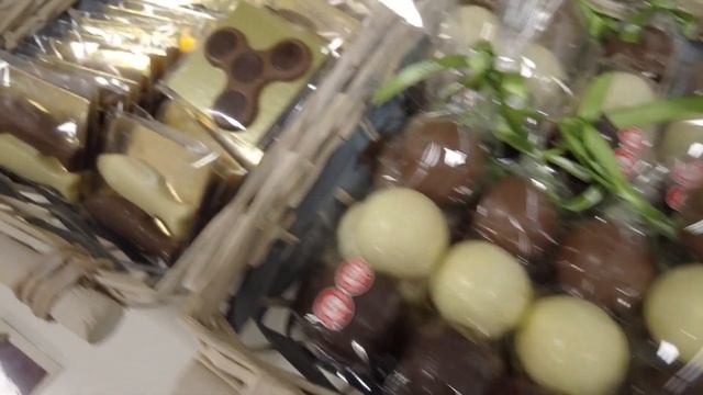 ОНЛАЙН ЭКСКУРСИЯ НА ШОКОЛАДНУЮ ФАБРИКУ В ИЗРАИЛЕ, ДЕГУСТАЦИЯ И ОБЗОР ПРОДУКЦИИ ОТ НОВЫХ РЕПАТРИАНТО смотреть онлайн