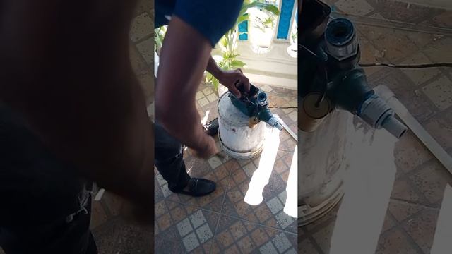 Instalación de bomba de agua смотреть онлайн