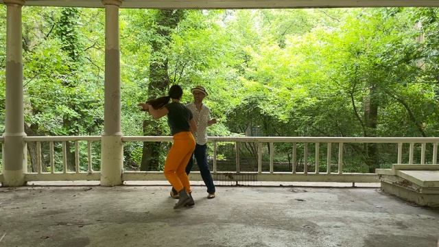 Jig Walks, The Lost Basic - Lindy Hop & Swing Dance смотреть онлайн