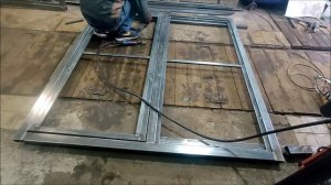 СОВРЕМЕННЫЕ ВОРОТА ИЗ ПРОФНАСТИЛА. Ворота своими руками!