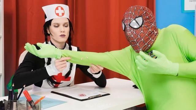 Wednesday Surviving DANGEROUS Jobs! *Extremely Cool Challenge & Easy Food Hacks* by Gotcha! Viral смотреть онлайн