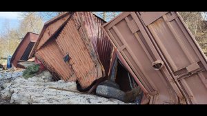 Эксклюзив видео Ледоход сносит всё (р. Северная Двина)