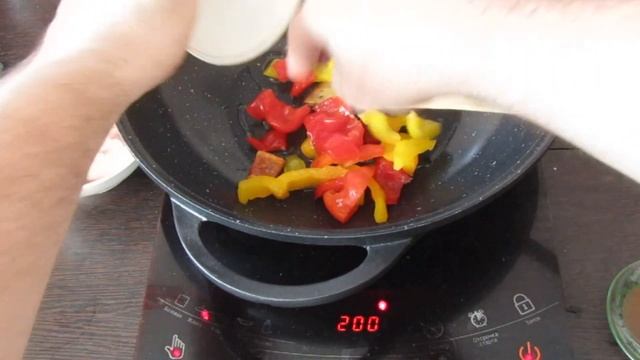 Китайская кухня: Курица с овощами смотреть онлайн