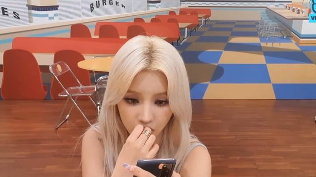 (G)I-DLE HWAA demo ver смотреть онлайн