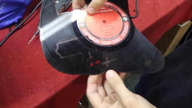 DIY Vinyl Record Pickguard For Bass And Guitar!