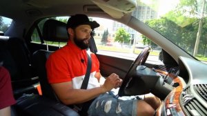 Mercedes w220 s500 разносит современные авто! Понты нулевых все еще актуальны?! W220 в 2021!