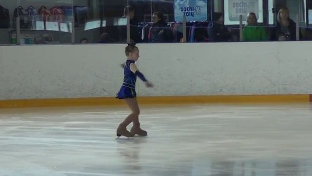 Виктория Шевченко (2009) "Волжский конек" 29.10.2016 - тренер Олеся Яковлева (разряд Юный фигурист) смотреть онлайн