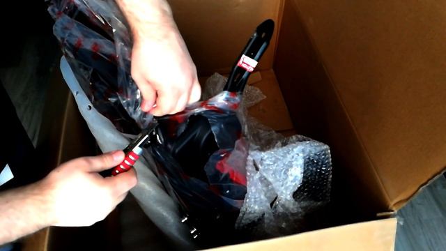 Nitro Concepts S300 Inferno Red Unboxing - Aufbau [GERMAN]