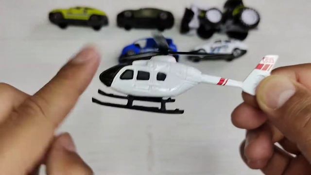 Маленькие красивые машинки. смотреть онлайн