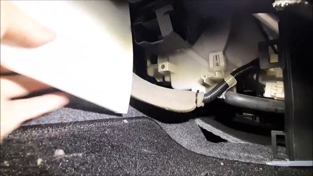 DIY | Replace Nissan Serena C27 Cabin Filter (Air Cond Filter) | 更換日產MPV冷氣濾芯 смотреть онлайн