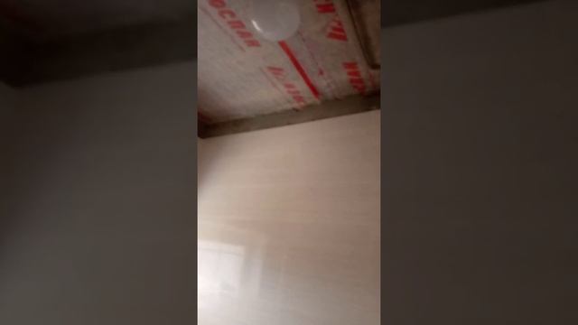 Обзор дома(новостройка) после монтажа натяжных потолков . Белый мат и двухуровневый. смотреть онлайн