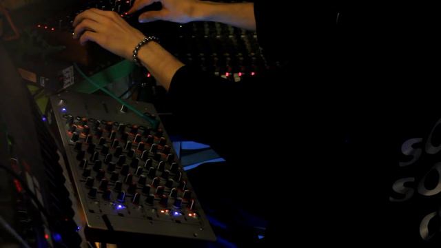 k - jam3EY3 x zdechly osa смотреть онлайн