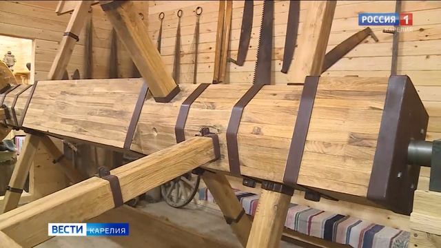В деревне Киндасово начался монтаж уникальной водяной мельницы смотреть онлайн