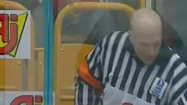 Шайба Срюбко пронзила сетку поляков.flv смотреть онлайн