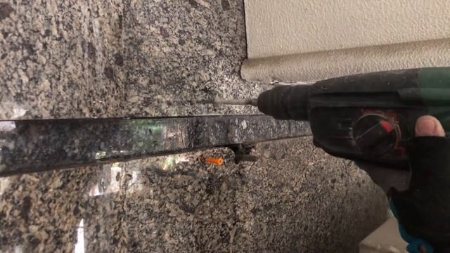 Как сверлить гранит, мрамор и не сломать его. смотреть онлайн