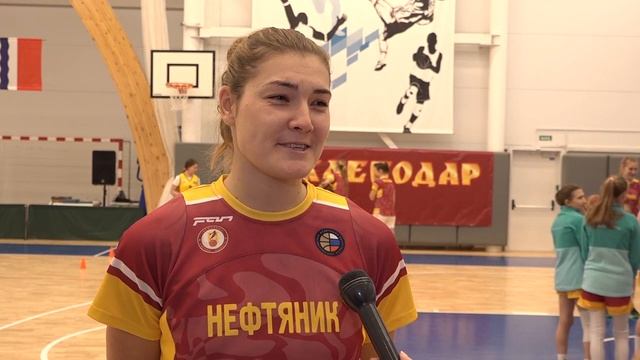 Презентация паркета в физкультурно оздоровительном комплексе на Дианова смотреть онлайн