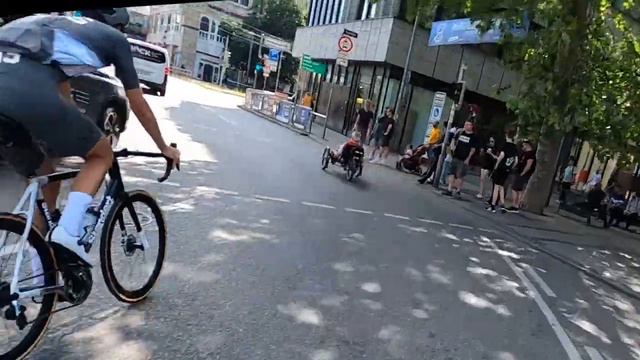 Велодорожками Штутгарта смотреть онлайн