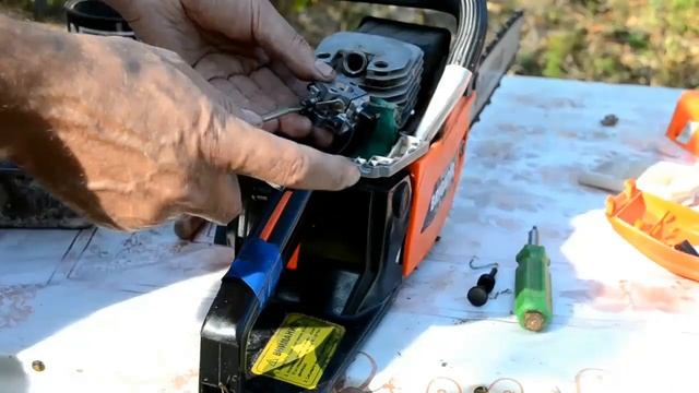 Почему бензопила заводится и глохнет