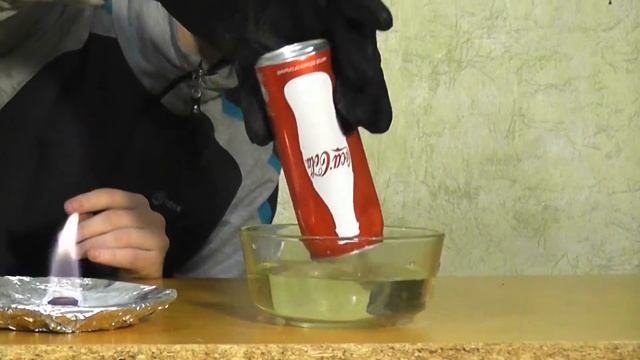 СИЛА ВАКУУМА | ОПЫТ С АЛЮМИНИЕВЫМИ БАНКАМИ смотреть онлайн