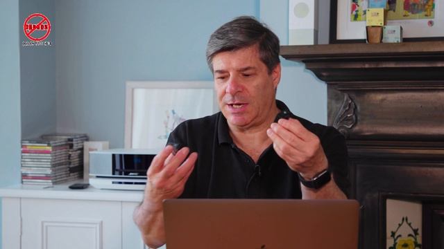 Plugging An External Microphone Into An Apple Mac, IMac, MacBook, MacBook Pro