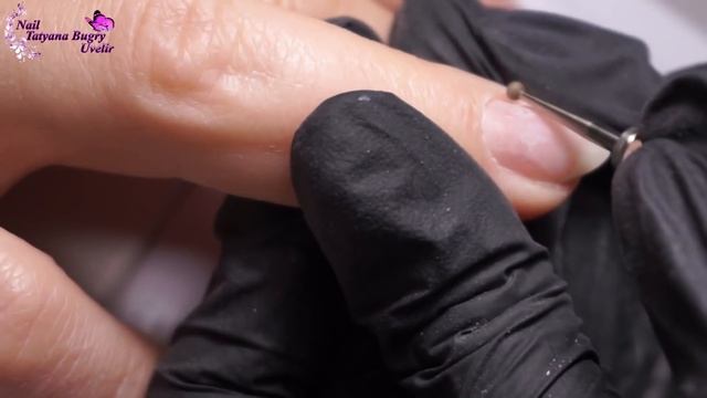 Стильная Клетка на Ногтях / Простой Дизайн Ногтей / Аппаратный МАНИКЮР / Преображение Ногтей смотреть онлайн