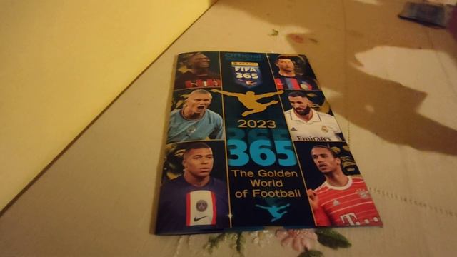 Πηρα το album FIFA 365 2023 μαζι με 5 φακελακια смотреть онлайн