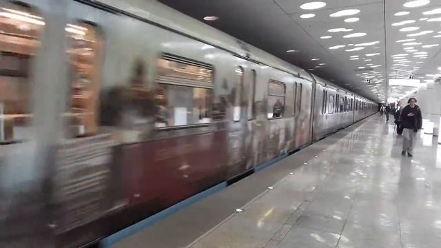 Именной поезд! 81-760А/761А " 70 Лет Победы" сообщением "Савёловская-Рассказовка" . смотреть онлайн