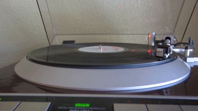 Denon-45f Turntable with Sumiko Black Pearl смотреть онлайн