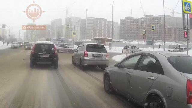 Таймер на светофоре вводит в заблуждение водителей смотреть онлайн