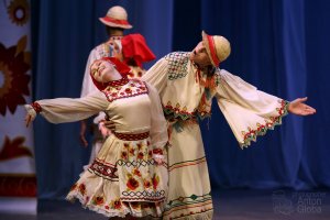 Румынский танец, анс. «Счастливое детство». Romanian dance, ans. «Happy childhood».