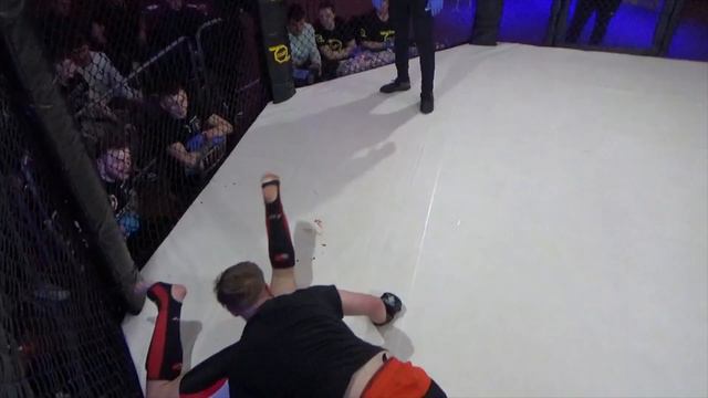 Charity Cage Wars Telford vs Wolverhampton - Wayne Oscar vs Declan Reece (09/04/2022) смотреть онлайн
