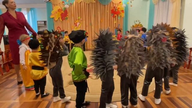 Осенний утренник смотреть онлайн