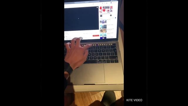 MacBook Pro touch ID & touch bar părere смотреть онлайн
