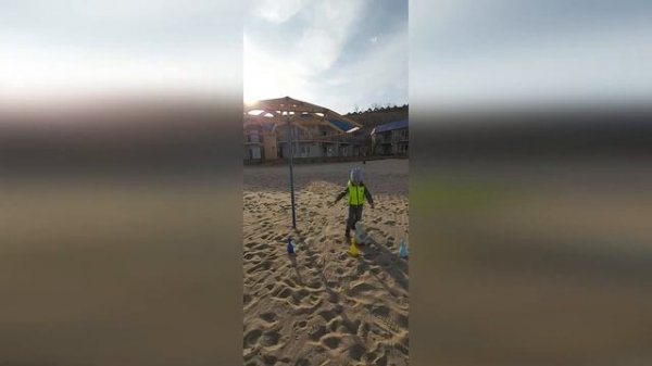 НЕСКУЧНЫЙ карантин. Футбол для детей. Тренировка на пляже. Тренировки с Andrey El Rey.