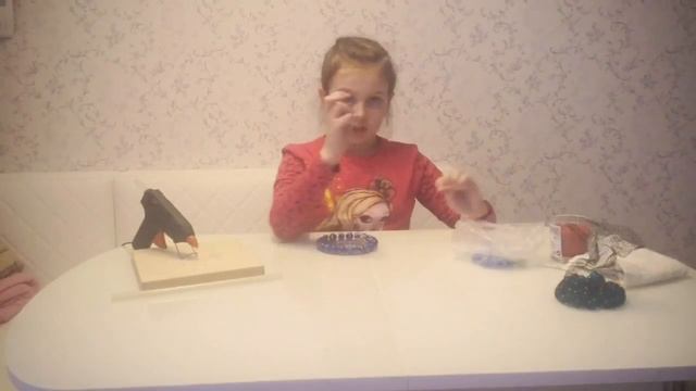 Стеклянный подсвечник