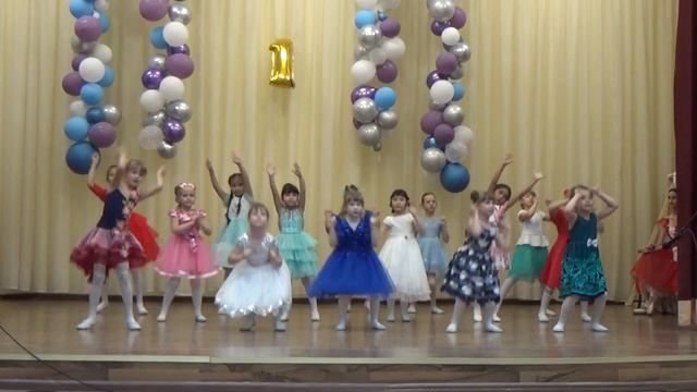 Посвящ012_Отделение хореографии мл. классы смотреть онлайн