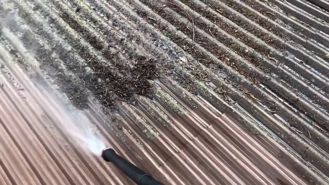 Как очистить крышу от мха, листвы и прочего мусора? |полная версия| смотреть онлайн