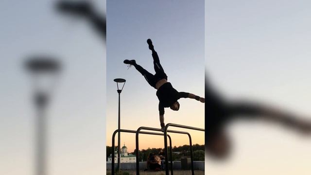 ЛЮТЫЕ КОМБИНАЦИИ НА ТУРНИКЕ | Кинг 540 В УПОР | SESH WORKOUT смотреть онлайн