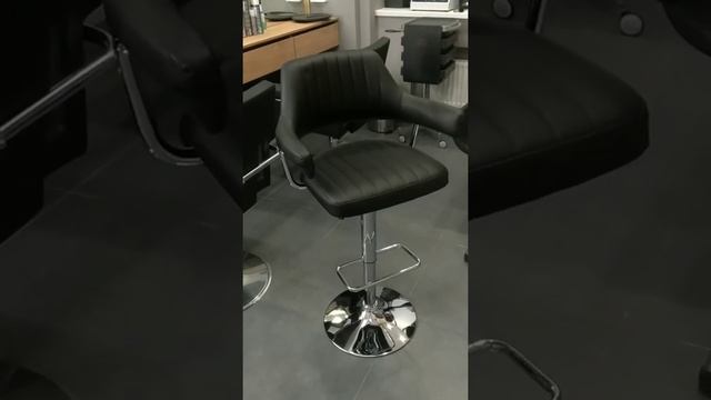 Стул для визажиста смотреть онлайн