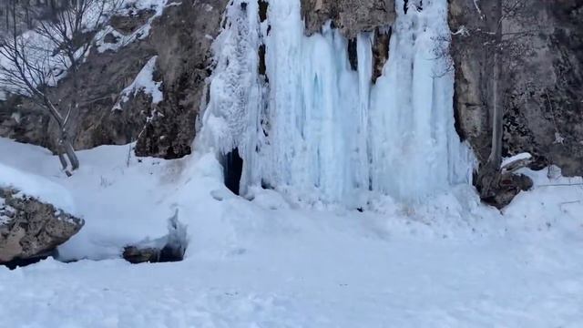 Абзановский водопад смотреть онлайн