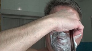 Ролик 56. Быстрое бритьё бороды опасной бритвой. 7 июн. 2017 г.