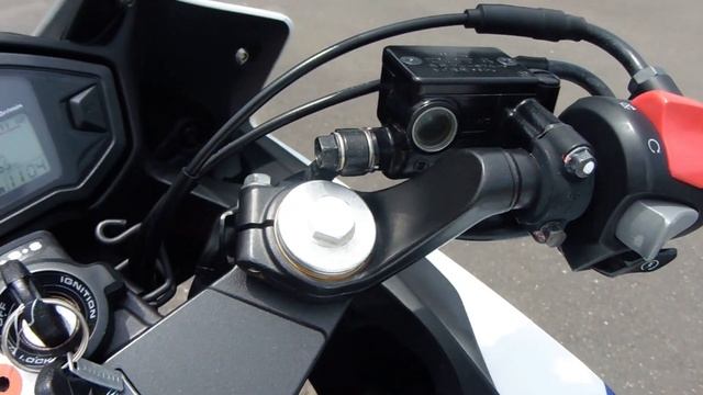 HONDA　CBR400R　2013　5200K