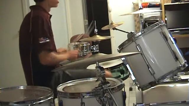 Moment In The Sun - The Living End drum cover by trout смотреть онлайн