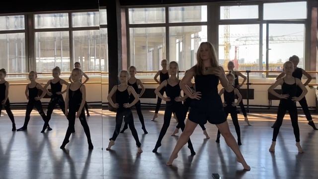 РАЗМИНКА смотреть онлайн