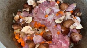 Гречка по купечески с курицей и грибами.