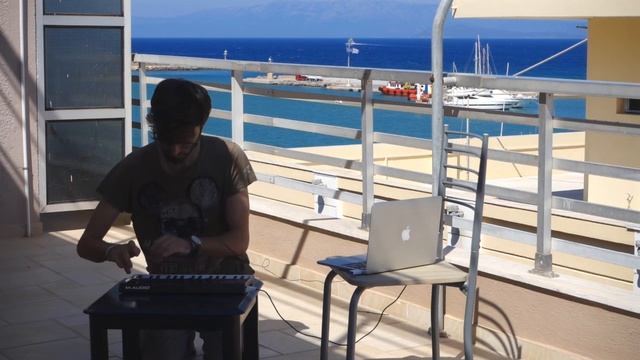 m-audio axiom air mini 32 with MASCHINE 2. improvisation [Stefanos Papadopoulos] смотреть онлайн