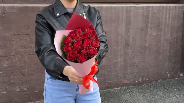 15 красных роз 40 см