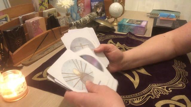??MA SÉLECTION DE TAROTS ET ORACLES POUR CE PRINTEMPS 2023?? смотреть онлайн
